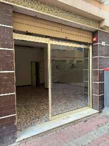 Foto Ufficio in Via Cascione, Albenga di 40 m² con 1 locali in affitto