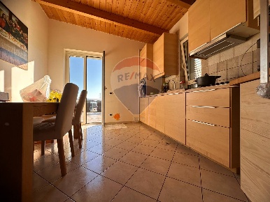 Foto Attico a Marano di Napoli Centro di 130 m² con 4 locali in vendita