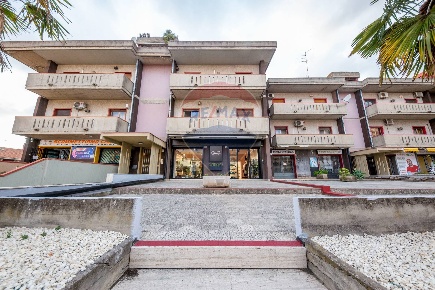 Foto Appartamento in Via Gramsci, Gravina di Catania Centro di 160 m²