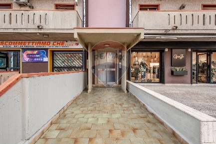 Foto Appartamento in Via Gramsci, Gravina di Catania Centro di 160 m²