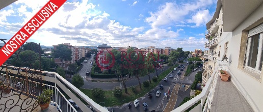 Foto Appartamento in Viale Nazario Sauro, Livorno Goito - Montebello