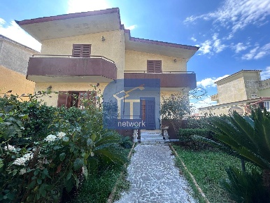 Foto Villa singola in Via Staffetta, Giugliano in Campania Lago Patria