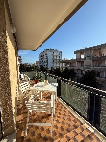 Foto Appartamento in Via Patrioti, Albenga di 75 m² con 3 locali in affitto