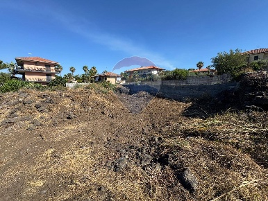 Foto Terreno agricolo in Via Santa Margherita, Mascalucia Centro di 1270 m²