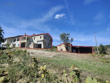 Foto Rustico in Contrada Forola, Acquaviva Picena di 341 m² con 12 locali