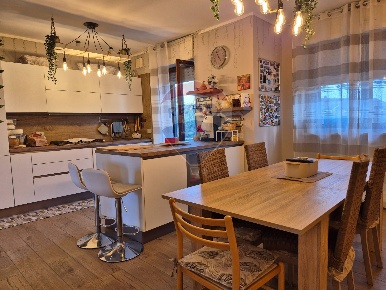 Foto Appartamento in Via Antonio Gramsci, Borgaro Torinese Centro di 155 m²