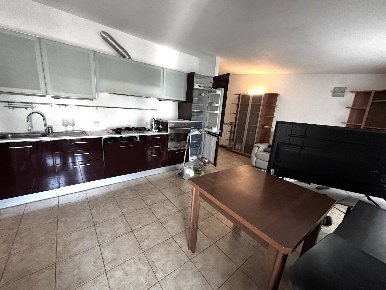 Foto Appartamento in via Varesina, Milano Certosa di 62 m² con 2 locali