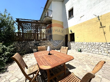 Foto Appartamento in Via Colle Principe, Rocchetta a Volturno di 55 m²