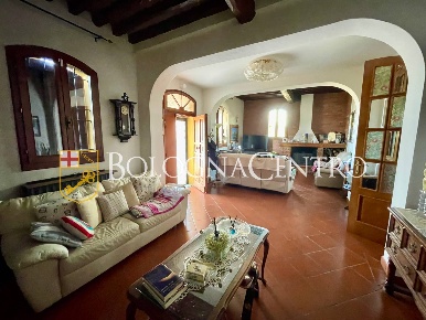 Foto Villa bifamiliare in via Longarola, Sala Bolognese di 246 m²