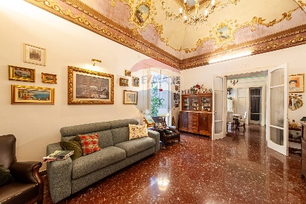 Foto Appartamento in Via Giuseppe Garibaldi, Nocera Inferiore di 100 m²