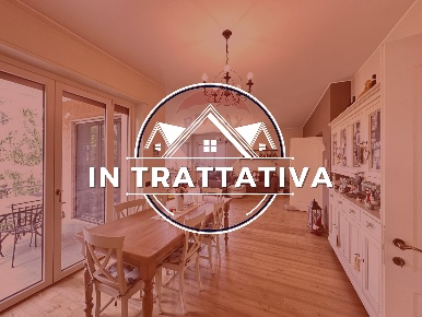 Foto Appartamento in via dei vignò, Varese Bizzozzero di 179 m² in vendita