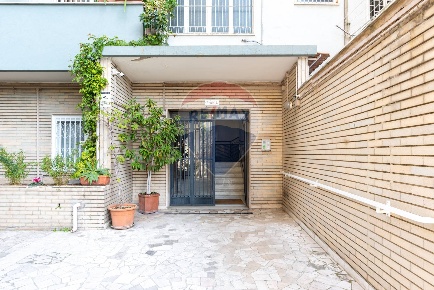 Foto Appartamento in Via Torquato Tasso, Napoli Vomero di 55 m² in vendita