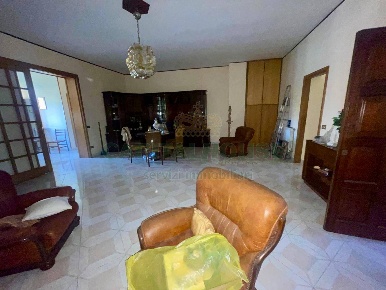 Foto Appartamento a Pomigliano d'Arco Centro di 115 m² con 4 locali