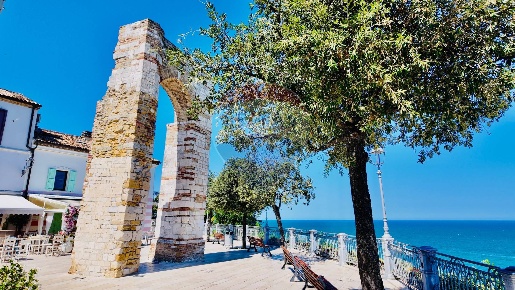 Foto Appartamento a Numana Numana Paese di 160 m² con 5 locali in vendita