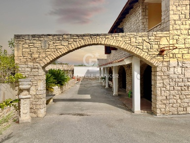 Foto Villa singola in Contrada Abbondanza - Viale Delle Mimose, Andria