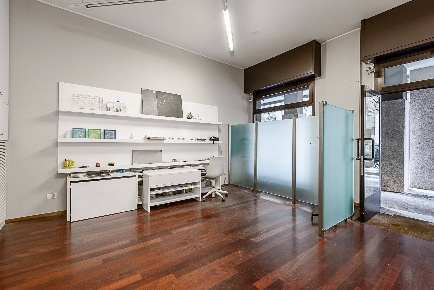 Foto Locale commerciale in Via Ettore Bugatti, Milano Gratosoglio di 60 m²