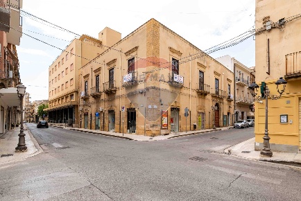 Foto Casa indipendente a Castelvetrano Centro di 1700 m² con 35 locali
