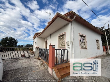 Foto Casa indipendente in strada provinciale, Nereto di 124 m² con 6 locali