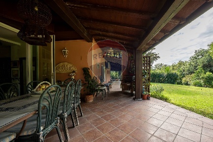 Foto Villa a schiera in Viale Canada, Formello Le Rughe di 300 m²