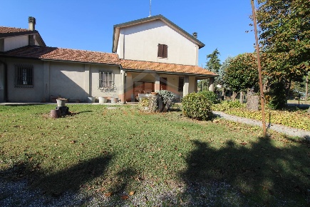 Foto Villa singola in VIA OCA PISANA, Argenta di 250 m² con 10 locali