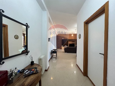 Foto Appartamento a Matera Centro di 105 m² con 5 locali in vendita