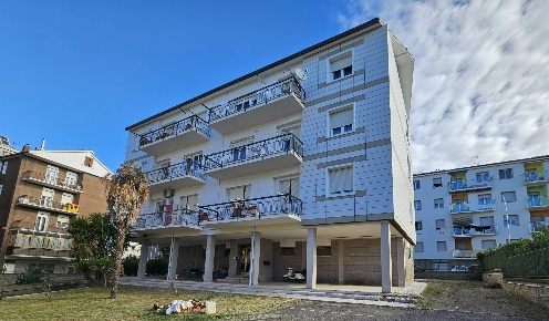 Foto Appartamento in Via Alessandro Volta, Viterbo Pilastro di 118 m²