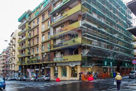 Foto Appartamento in Via Ingegnere, Catania Gioeni di 124 m² con 6 locali