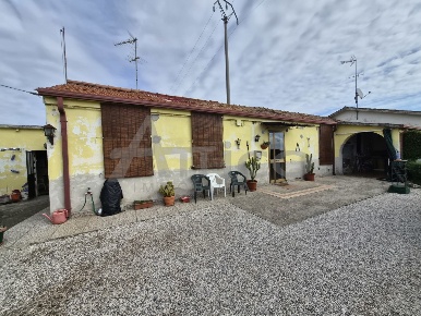 Foto Villa singola in Ceregnano RO, Ceregnano Centro di 100 m² con 4 locali