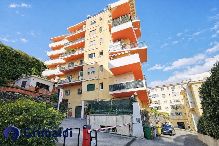Foto Appartamento in Via Privata del Parco Comola Ricci, Napoli di 100 m²