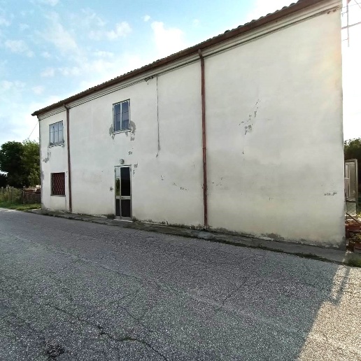 casa indipendente in vendita a Crespino in zona Arginello