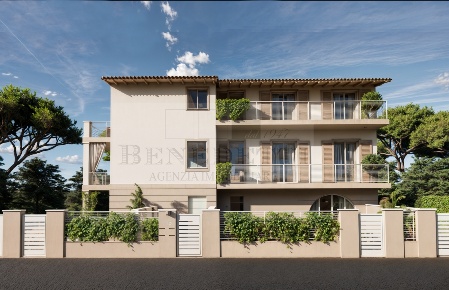 Foto Appartamento in Via Cortona, Pietrasanta di 80 m² con 4 locali
