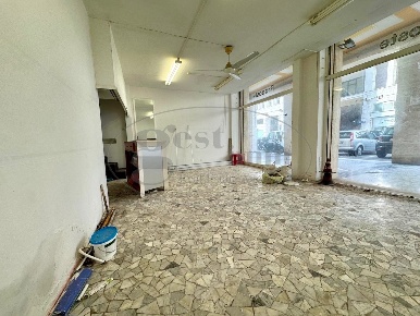 Foto Locale commerciale a Livorno Via Grande - Piazza della Repubblica