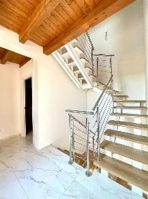 Foto Appartamento in via Cavo Argine 42, Modena Torrazzi di 200 m²