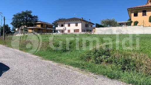 Foto Terreno residenziale in Via Fratelli Rossella 1, Bevagna Centro