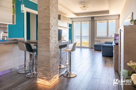 Foto Appartamento a Cattolica di 100 m² con 3 locali in vendita