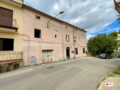 Foto Appartamento in Via XXIV MAGGIO 27, Ascea Centro di 90 m² con 4 locali
