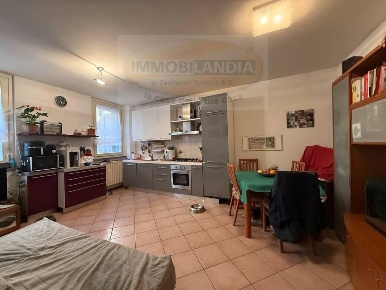 Foto Appartamento a Comazzo Centro di 75 m² con 2 locali in vendita