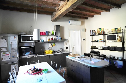 Foto Casa indipendente in Via Gaspare Landi 40, Piacenza Centro Storico