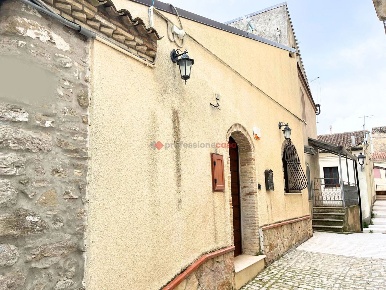 Foto Casa indipendente in Via Francesco Petrarca 7, Volturino di 110 m²