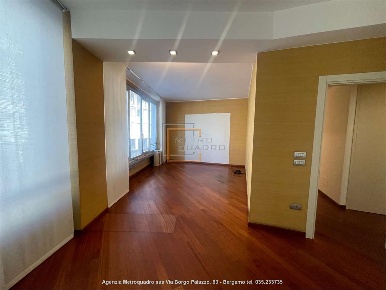 Foto Ufficio a Bergamo di 85 m² con 4 locali in affitto