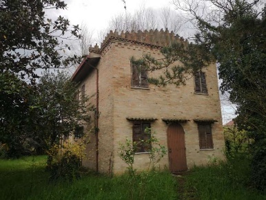 Foto Casa indipendente in Via Provinciale, Voghiera Centro di 238 m²