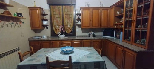 Foto Villa unifamiliare in DELLE BETULLE, Busnago di 232 m² con 4 locali