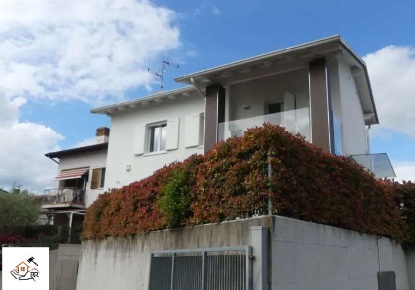 Foto Casa indipendente in Via Monte Lessini  1, Valeggio sul Mincio
