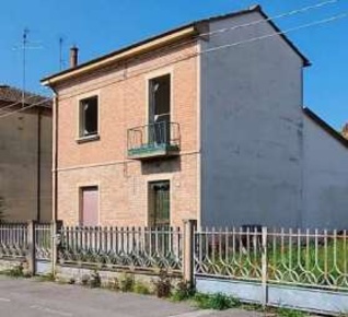 Foto Casa indipendente in Via Canelli, Argenta San Biagio di 138 m²