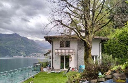 Foto Villa unifamiliare in Via per Porlezza 75, Claino con Osteno di 190 m²