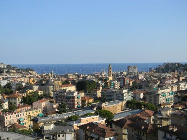 Foto Appartamento in Salita Torre del Menegotto, Rapallo Sant'Anna di 70 m²