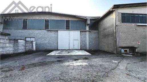 Foto Capannone industriale in VIA IV NOVEMBRE, Vidigulfo di 880 m²
