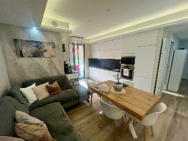 Foto Appartamento a Ventimiglia Roverino, San Secondo di 97 m² con 4 locali