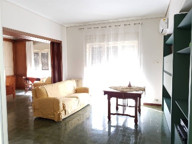 Foto Appartamento in MAGAZZINI GENERALI, Messina Centro Storico di 105 m²