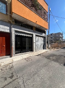 Foto Negozio a Brindisi Santa Chiara - Sant'Angelo di 142 m² con 1 locali